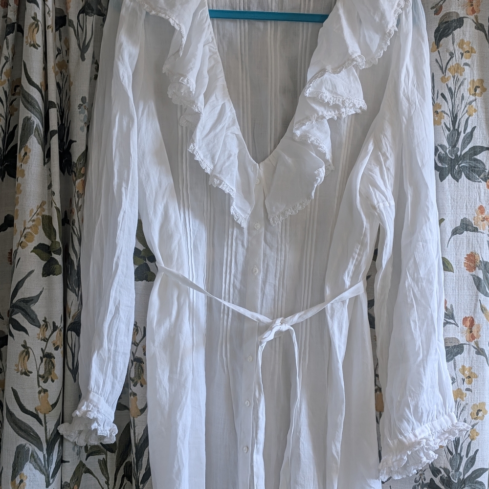 DÖEN white ruffle  Halina dress